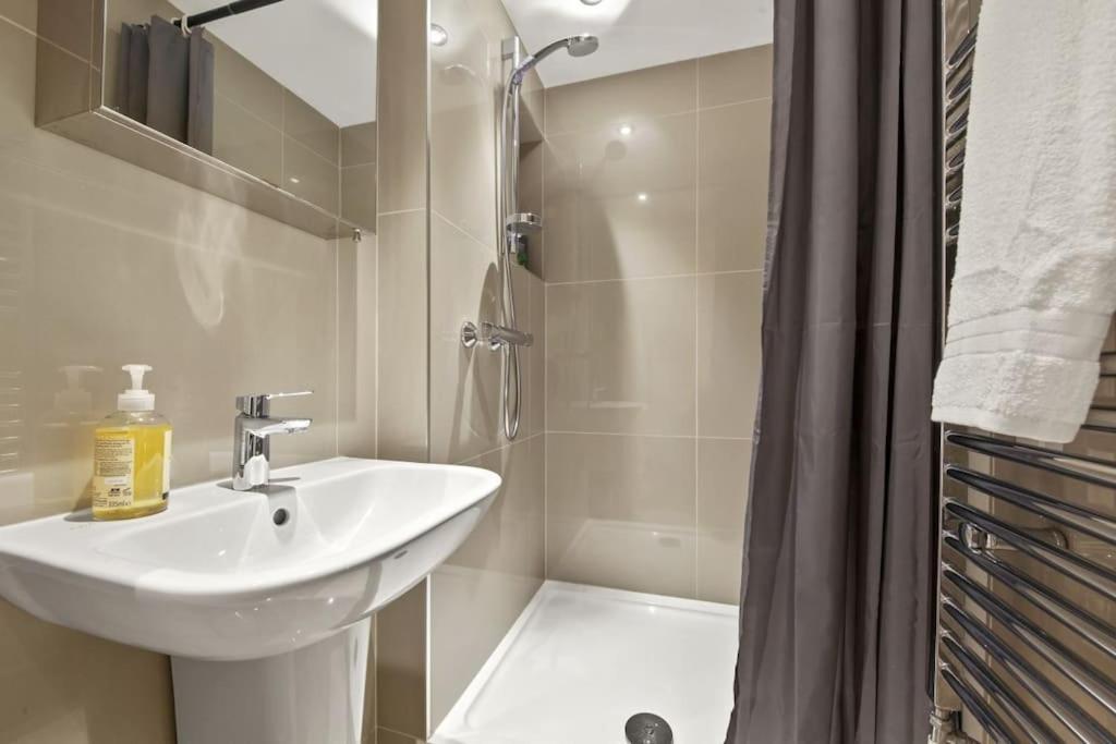 Appartamento Stylish In Euston And Near Camden With Private Roof Terrace